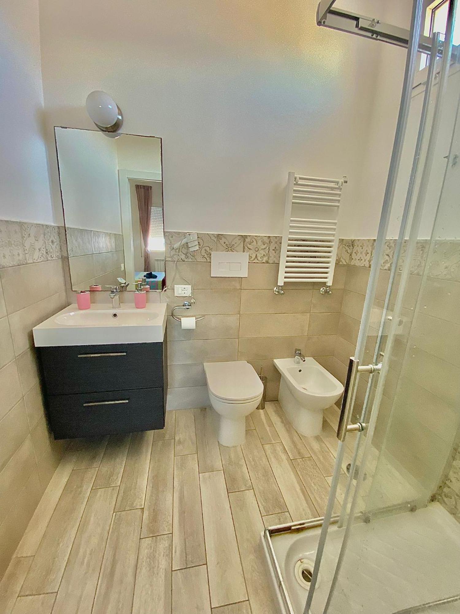 L 'Approdo Felice Bed & Breakfast ปาแลร์โม ห้อง รูปภาพ